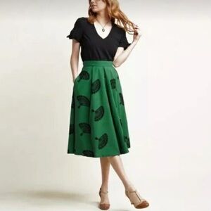 Tatyana Green Skirt with Black Fan Pattern